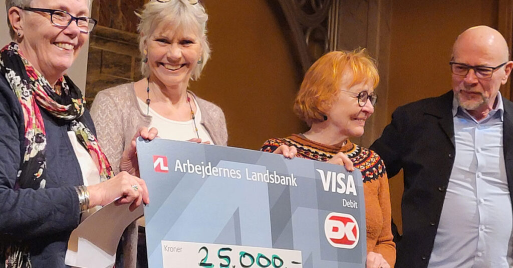 Husmoderferie modtager Peter Sabro Hæderspris